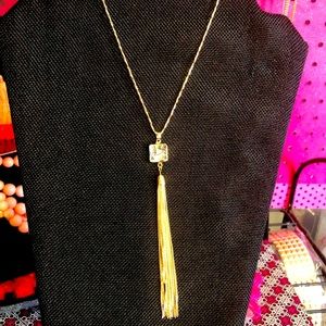 Very beautiful dangling chain necklace